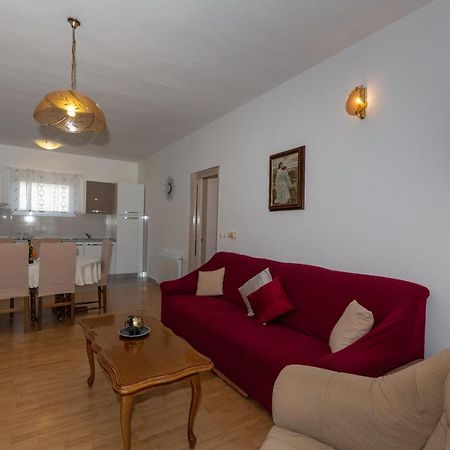 Apartments Tolic Biograd Na Moru Exterior foto